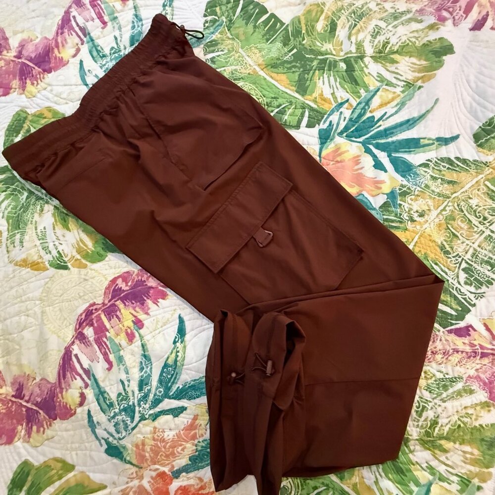 Fabletics Heights Cargo Pant Color Color: Sepia (Brown)  Size M - Picture 7 of 10